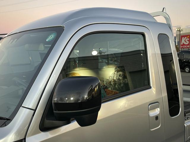 ハイゼットトラック 4WDオートマ ワンオーナー 純正ゴムフロアマット 荷台あおりプロテクター 荷台ゴムマット 荷台作業灯 クリアランスソナー リアデフロック アイドリングストップ オートマチックハイビーム スマートキー(17枚目)