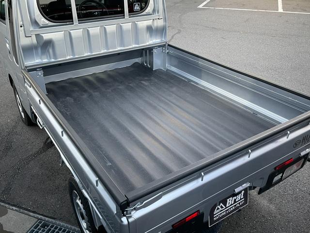 ハイゼットトラック 4WDオートマ ワンオーナー 純正ゴムフロアマット 荷台あおりプロテクター 荷台ゴムマット 荷台作業灯 クリアランスソナー リアデフロック アイドリングストップ オートマチックハイビーム スマートキー(20枚目)