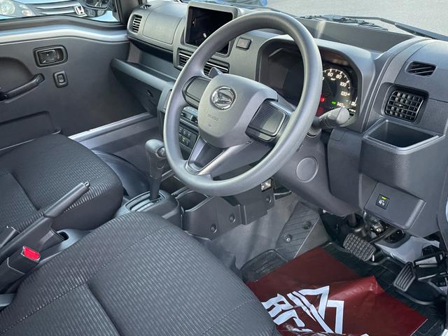 ハイゼットトラック 4WDオートマ ワンオーナー 純正ゴムフロアマット 荷台あおりプロテクター 荷台ゴムマット 荷台作業灯 クリアランスソナー リアデフロック アイドリングストップ オートマチックハイビーム スマートキー(27枚目)