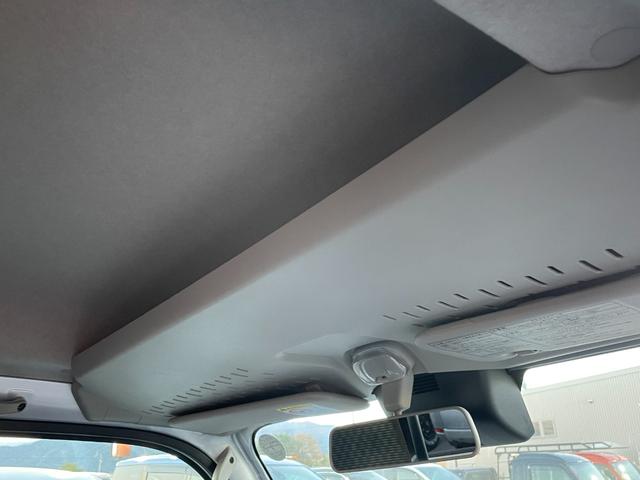 ハイゼットトラック 4WDオートマ ワンオーナー 純正ゴムフロアマット 荷台あおりプロテクター 荷台ゴムマット 荷台作業灯 クリアランスソナー リアデフロック アイドリングストップ オートマチックハイビーム スマートキー(30枚目)