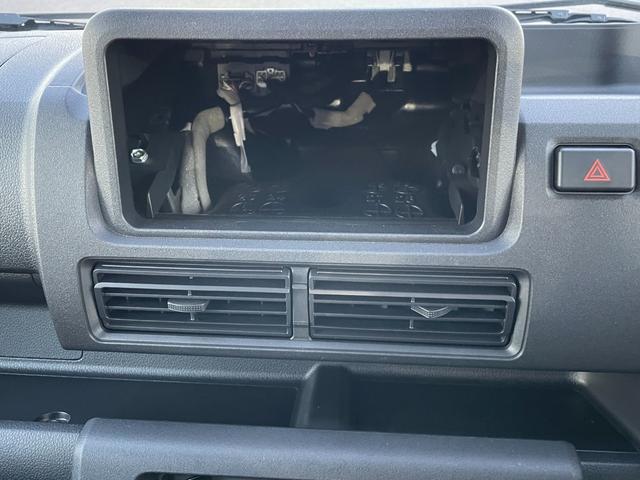 ハイゼットトラック 4WDオートマ ワンオーナー 純正ゴムフロアマット 荷台あおりプロテクター 荷台ゴムマット 荷台作業灯 クリアランスソナー リアデフロック アイドリングストップ オートマチックハイビーム スマートキー(38枚目)