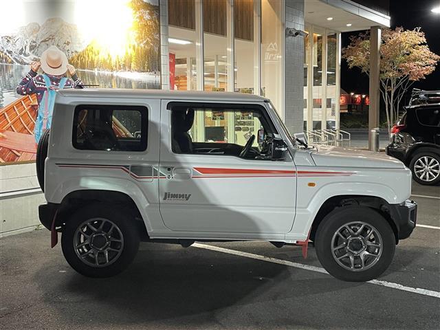 ジムニー XC 切替4WDオートマ ターボ 純正オプションサイドデカール 純正オプションスペアタイヤハーフカバーデカール 純正オプションマッドフラップ クラリオンオーディオ(CD/FM/USB) 純正アルミ クルコン(15枚目)