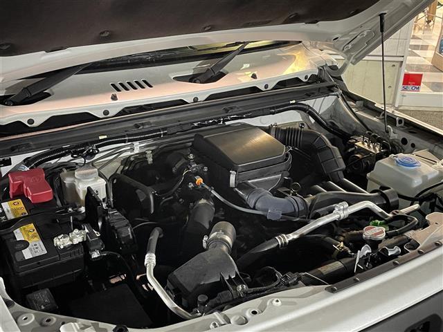 ジムニー XC 切替4WDオートマ ターボ 純正オプションサイドデカール 純正オプションスペアタイヤハーフカバーデカール 純正オプションマッドフラップ クラリオンオーディオ(CD/FM/USB) 純正アルミ クルコン(18枚目)