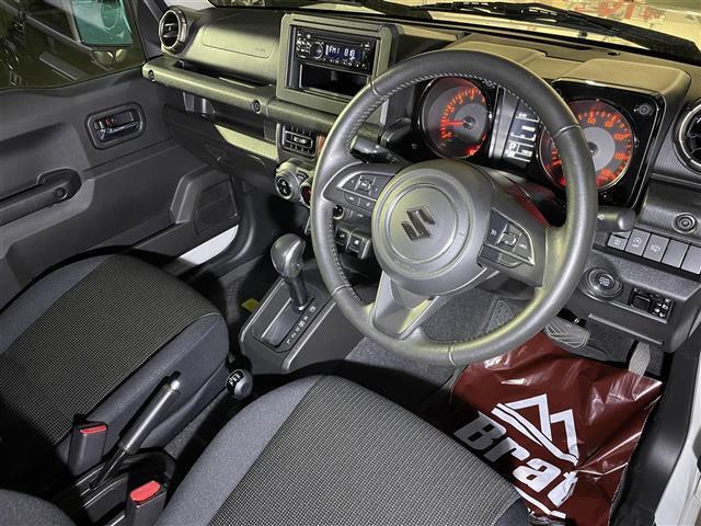 ジムニー XC 切替4WDオートマ ターボ 純正オプションサイドデカール 純正オプションスペアタイヤハーフカバーデカール 純正オプションマッドフラップ クラリオンオーディオ(CD/FM/USB) 純正アルミ クルコン(21枚目)
