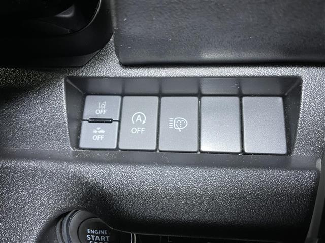 ジムニー XC 切替4WDオートマ ターボ 純正オプションサイドデカール 純正オプションスペアタイヤハーフカバーデカール 純正オプションマッドフラップ クラリオンオーディオ(CD/FM/USB) 純正アルミ クルコン(30枚目)