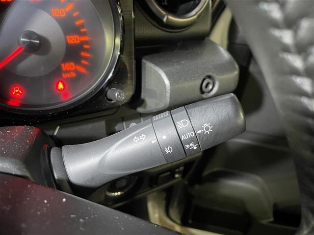ジムニー XC 切替4WDオートマ ターボ 純正オプションサイドデカール 純正オプションスペアタイヤハーフカバーデカール 純正オプションマッドフラップ クラリオンオーディオ(CD/FM/USB) 純正アルミ クルコン(36枚目)