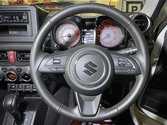 ジムニー XC 切替4WDオートマ ターボ 純正オプションサイドデカール 純正オプションスペアタイヤハーフカバーデカール 純正オプションマッドフラップ クラリオンオーディオ(CD/FM/USB) 純正アルミ クルコン(37枚目)
