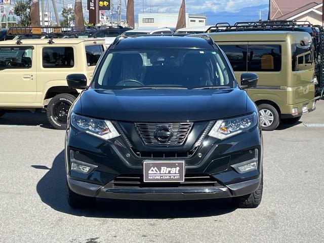 エクストレイル ２０Ｘｉ　切替４ＷＤ　カプロンシート　ＴＯＹＯタイヤ　ナイトロパワーアルミ　純正ナビ　Ｂｌｕｅｔｏｏｔｈ　フルセグＴＶ　全方位カメラ　ＥＴＣ　ドラレコ　コーナーセンサー　クルコン　ブラインドスポットモニター（5枚目）