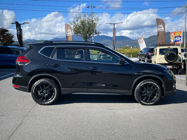 エクストレイル ２０Ｘｉ　切替４ＷＤ　カプロンシート　ＴＯＹＯタイヤ　ナイトロパワーアルミ　純正ナビ　Ｂｌｕｅｔｏｏｔｈ　フルセグＴＶ　全方位カメラ　ＥＴＣ　ドラレコ　コーナーセンサー　クルコン　ブラインドスポットモニター（6枚目）