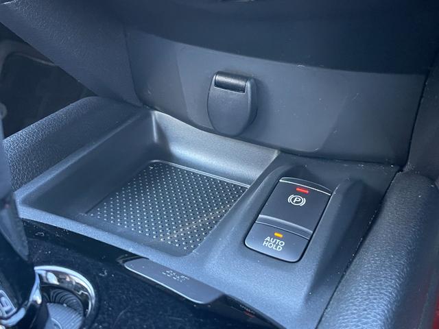 エクストレイル ２０Ｘｉ　切替４ＷＤ　カプロンシート　ＴＯＹＯタイヤ　ナイトロパワーアルミ　純正ナビ　Ｂｌｕｅｔｏｏｔｈ　フルセグＴＶ　全方位カメラ　ＥＴＣ　ドラレコ　コーナーセンサー　クルコン　ブラインドスポットモニター（36枚目）