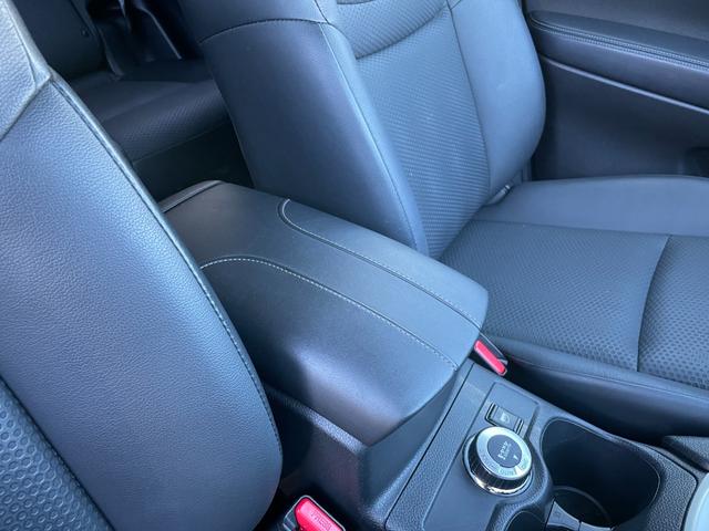 エクストレイル ２０Ｘｉ　切替４ＷＤ　カプロンシート　ＴＯＹＯタイヤ　ナイトロパワーアルミ　純正ナビ　Ｂｌｕｅｔｏｏｔｈ　フルセグＴＶ　全方位カメラ　ＥＴＣ　ドラレコ　コーナーセンサー　クルコン　ブラインドスポットモニター（55枚目）