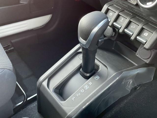 ジムニーノマド FC 16AW ナイトロパワーM7ファランクス ☆トーヨーオープンカントリーM/T 1.5インチリフトアップキット LEDヘッドライト レーンアシスト パーキングアシスト 本革ステアリング スマートキー(9枚目)