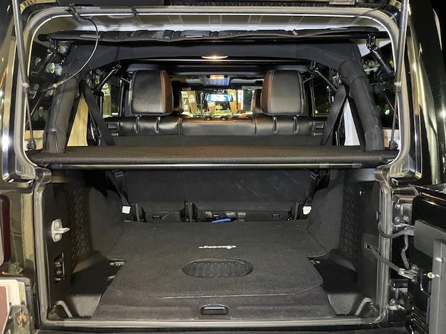 ジープ・ラングラーアンリミテッド サハラ　リフトアップ　Ｓｍｉｔｔｙｂｉｌｔ　ＸＲＣフロントバンパー・リアバンパー・ルーフラック　ＮＩＴＴＯタイヤ　ＦＵＥＬ２０インチアルミ　サイドオーニング　ナビ　ＥＴＣ　デジタルインナーミラー型ドラレコ（33枚目）