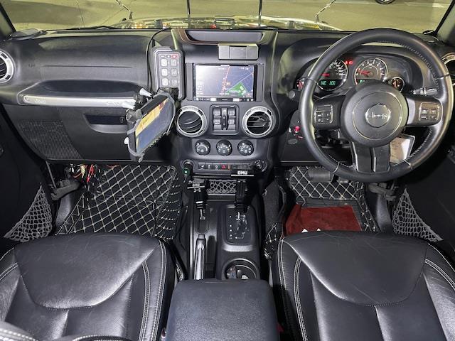 ジープ・ラングラーアンリミテッド サハラ　リフトアップ　Ｓｍｉｔｔｙｂｉｌｔ　ＸＲＣフロントバンパー・リアバンパー・ルーフラック　ＮＩＴＴＯタイヤ　ＦＵＥＬ２０インチアルミ　サイドオーニング　ナビ　ＥＴＣ　デジタルインナーミラー型ドラレコ（41枚目）