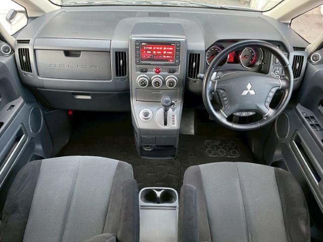 デリカD:5 G プレミアム 16AW マッドヴァンス04 トーヨー オープンカントリーR/T ブルバー ボンネットエンブレム フロント/サイド/バックカメラ ステアリングリモコン パドルシフト 純正HDDナビ 両側パワスラ(2枚目)