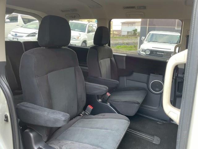 デリカD:5 G プレミアム 16AW マッドヴァンス04 トーヨー オープンカントリーR/T ブルバー ボンネットエンブレム フロント/サイド/バックカメラ ステアリングリモコン パドルシフト 純正HDDナビ 両側パワスラ(28枚目)