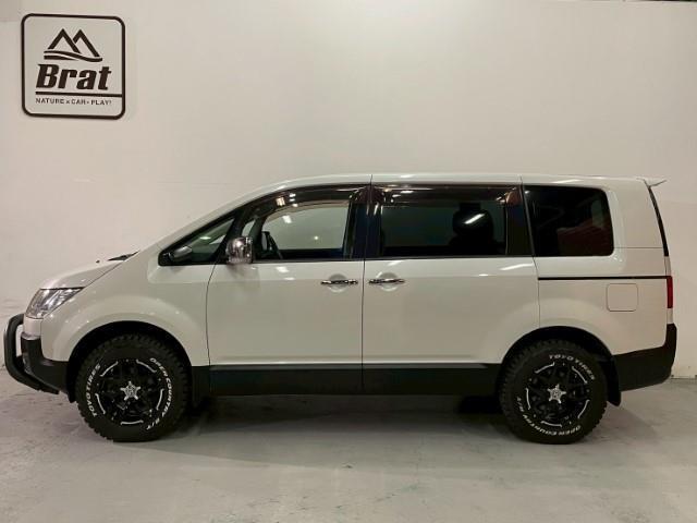 デリカD:5 G プレミアム 16AW マッドヴァンス04 トーヨー オープンカントリーR/T ブルバー ボンネットエンブレム フロント/サイド/バックカメラ ステアリングリモコン パドルシフト 純正HDDナビ 両側パワスラ(36枚目)