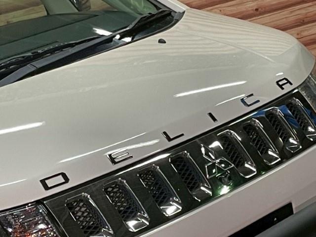 デリカD:5 G プレミアム 16AW マッドヴァンス04 トーヨー オープンカントリーR/T ブルバー ボンネットエンブレム フロント/サイド/バックカメラ ステアリングリモコン パドルシフト 純正HDDナビ 両側パワスラ(40枚目)