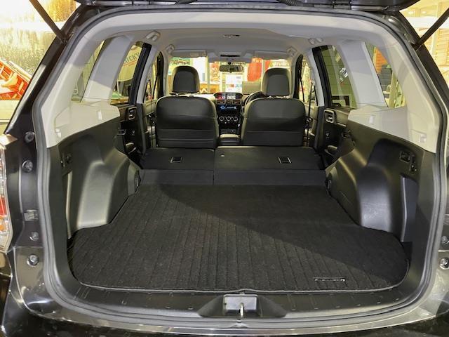 フォレスター 2.0XT アイサイト 4WDターボ アイサイト ETC ブラインドスポットモニター パワーシート 全席シートヒーター 追従機能付クルコン ハーフレザー 純正アルミ Kenwoodオーディオ リアフォグ スマートキー 取説(44枚目)