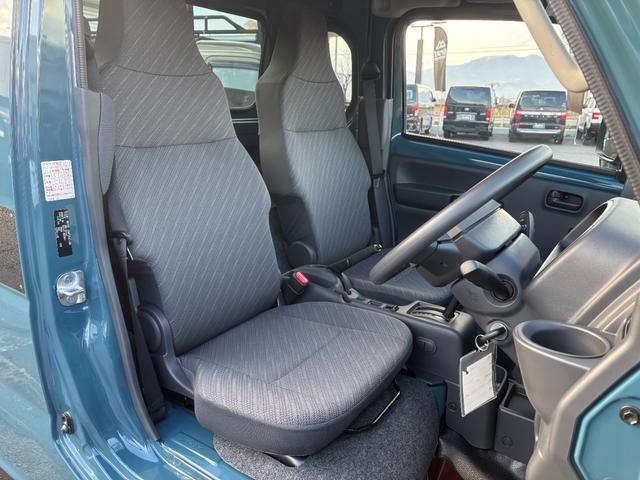 スーパーキャリイ Xリミテッド 切替4WD LEDヘッドライト フォグライト 純正ホイール コーナーセンサー アイドリングストップ オートハイビーム オートライト パワーウインドウ 電格ミラー 車線逸脱防止警報機能 衝突被害軽減(19枚目)