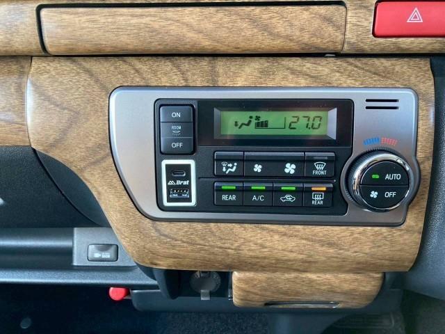 ハイエースワゴン グランドキャビン 18AW 415コブラ バッドラッカー IV ヨコハマ パラダ ギブソン フロントリップスポイラー ESSEX リーガルフェンダー フォグランプ BratオリジナルUSBソケット シートカバー(15枚目)