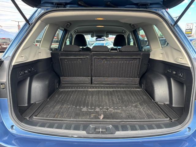 フォレスター アドバンス　４ＷＤ　ＴＨＵＬＥベースキャリア　Ｘモード　アイサイト　リアフォグ　パナソニックナビ　フルセグＴＶ　バック・サイド・フロントカメラ　ＥＴＣ　デジタルインナーミラー　Ｂｌｕｅｔｏｏｔｈ　シートヒーター（22枚目）