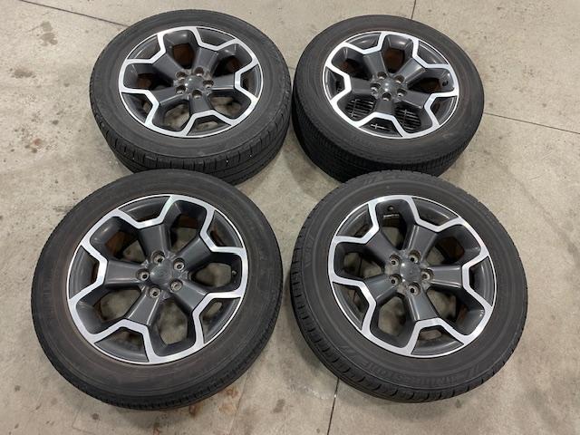 XV 2.0i-L アイサイト 4WDワンオーナー 冬タイヤAW装着 車載純正ホイール夏タイヤ カロッツェリアナビ フルセグTV Bluetooth Bカメラ ETC デジタルインナーミラー型ドラレコ 追従機能付クルコン リアフォグ(5枚目)