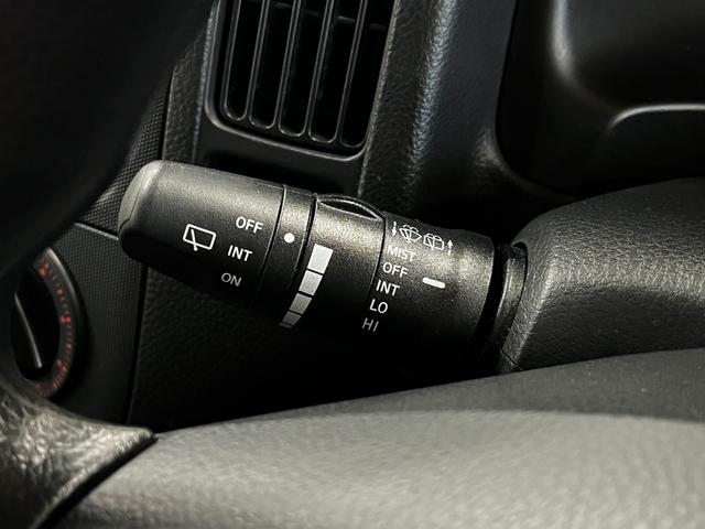 ＮＶ１５０ＡＤ ＶＥ　全塗装／アンヴィル　マッドブラック塗装　リフトアップ　ＷＥＤＳマッドヴァンス新品ＡＷ　マキシス新品タイヤ　ルーフラック　ＮＩＳＳＡＮボンネットエンブレム　クラッツィオ製シートカバー　ナビ　ＥＴＣ（46枚目）