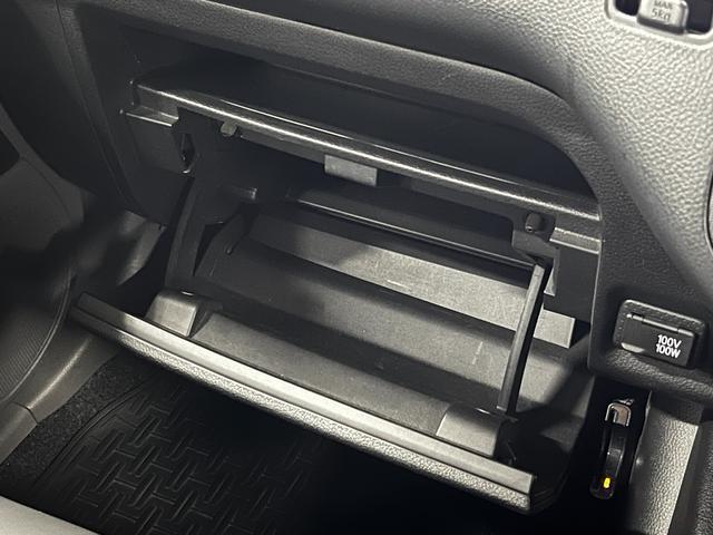 ＮＶ１５０ＡＤ ＶＥ　全塗装／アンヴィル　マッドブラック塗装　リフトアップ　ＷＥＤＳマッドヴァンス新品ＡＷ　マキシス新品タイヤ　ルーフラック　ＮＩＳＳＡＮボンネットエンブレム　クラッツィオ製シートカバー　ナビ　ＥＴＣ（59枚目）