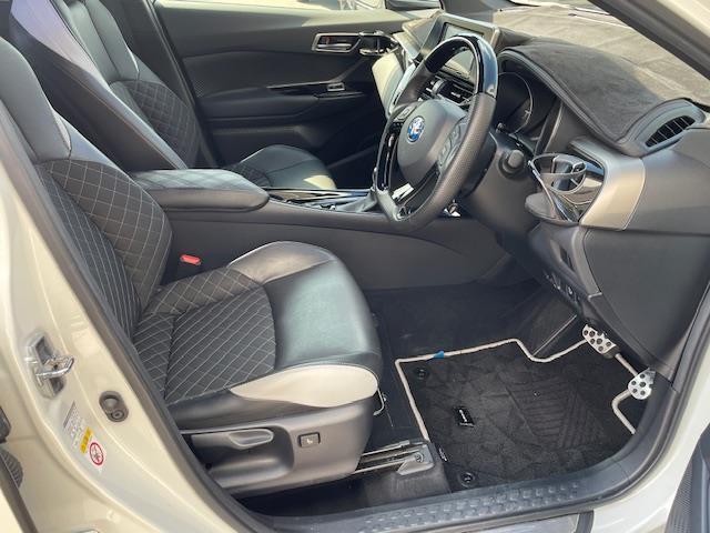 Ｃ－ＨＲ Ｇ　モード　ネロ　ＴＲＤエアロ　衝突軽減ブレーキ　レーンキープアシスト　クルーズコントロール　ナビ　ワンセグＴＶ　バックカメラ　ＥＴＣ　純正１８インチアルミホイール　ＬＥＤヘッドライト　オートライト　スマートキー（17枚目）