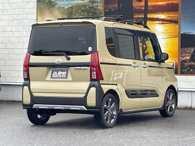 タント ファンクロスターボ　衝突軽減ブレーキ　ナビ　フルセグＴＶ　バックカメラ　ＥＴＣ　前席シートヒーター　両側電動スライドドア　ＬＥＤヘッドライト　オートライト　プッシュスタート　スマートキー（3枚目）
