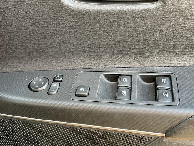 デリカＤ：５ Ｐ　ＪＡＯＳフロントグリル　ＪＡＯＳフェンダーガーニッシュ　リフトアップ　ブルバー　ナイトロパワー１６インチアルミ　ＴＯＹＯオープンカントリーＲ／Ｔ新品タイヤ　ナビ　全方位カメラ　両側電動スライドドア（16枚目）