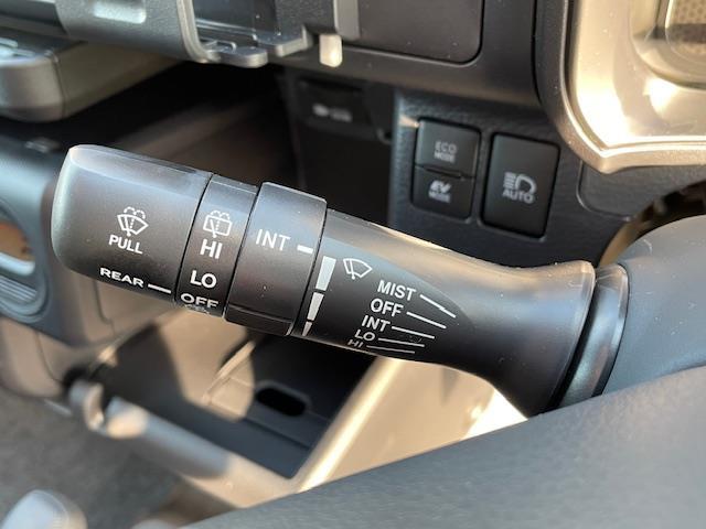 プロボックス ハイブリッドF 衝突軽減ブレーキ レーンキープアシスト カラードバンパー バックカメラ オートマチックハイビーム オートエアコン AC100V電源 横滑り防止装置 キーレスキー(9枚目)