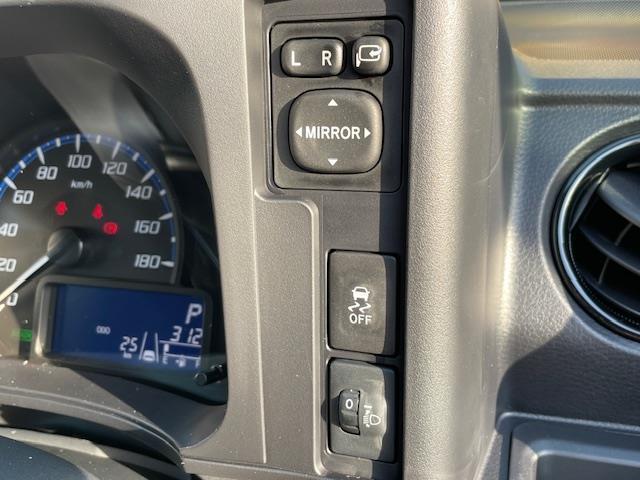 プロボックス ハイブリッドF 衝突軽減ブレーキ レーンキープアシスト カラードバンパー バックカメラ オートマチックハイビーム オートエアコン AC100V電源 横滑り防止装置 キーレスキー(11枚目)