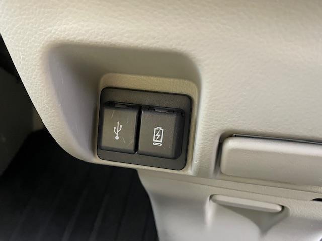 エブリイワゴン ＰＺターボスペシャル　衝突軽減ブレーキ　レーンキープアシスト　ディスプレイオーディオ　バックカメラ　ＥＴＣ　両側電動スライドドア　オートステップ　クリアランスソナー　プッシュスタート　スマートキー（5枚目）