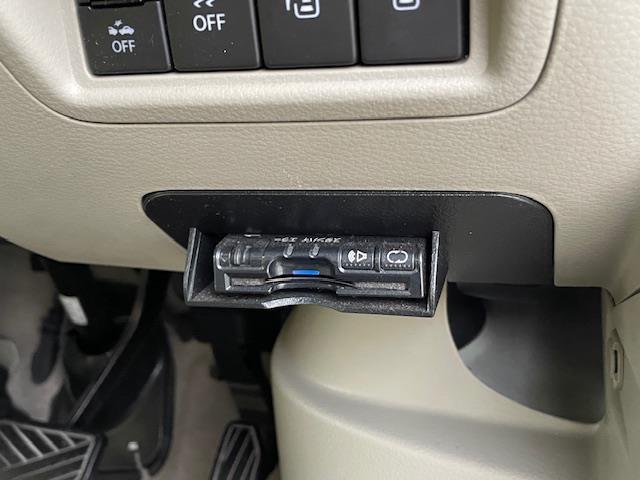 エブリイワゴン ＰＺターボスペシャル　衝突軽減ブレーキ　レーンキープアシスト　ディスプレイオーディオ　バックカメラ　ＥＴＣ　両側電動スライドドア　オートステップ　クリアランスソナー　プッシュスタート　スマートキー（14枚目）