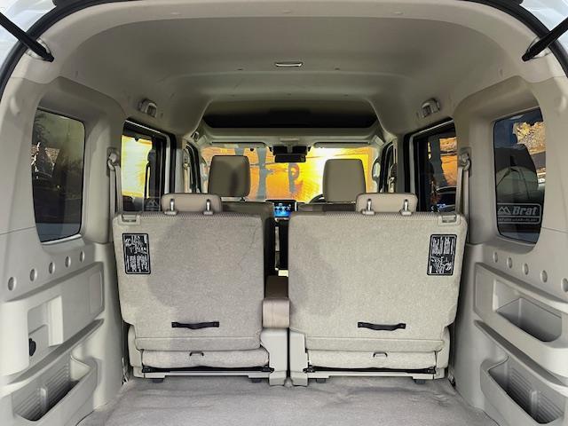 エブリイワゴン ＰＺターボスペシャル　衝突軽減ブレーキ　レーンキープアシスト　ディスプレイオーディオ　バックカメラ　ＥＴＣ　両側電動スライドドア　オートステップ　クリアランスソナー　プッシュスタート　スマートキー（22枚目）