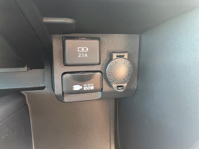 プロボックス ハイブリッドGL 衝突軽減ブレーキ レーンキープアシスト バックカメラ AC100V電源 オートエアコン オートマチックハイビーム オートライト 横滑り防止装置 キーレスキー(4枚目)