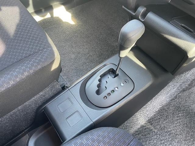 プロボックス ハイブリッドGL 衝突軽減ブレーキ レーンキープアシスト バックカメラ AC100V電源 オートエアコン オートマチックハイビーム オートライト 横滑り防止装置 キーレスキー(5枚目)