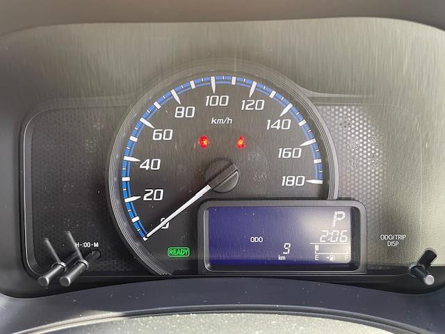 プロボックス ハイブリッドGL 衝突軽減ブレーキ レーンキープアシスト バックカメラ AC100V電源 オートエアコン オートマチックハイビーム オートライト 横滑り防止装置 キーレスキー(7枚目)