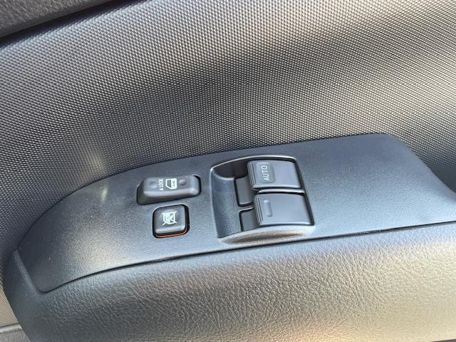 プロボックス ハイブリッドGL 衝突軽減ブレーキ レーンキープアシスト バックカメラ AC100V電源 オートエアコン オートマチックハイビーム オートライト 横滑り防止装置 キーレスキー(13枚目)