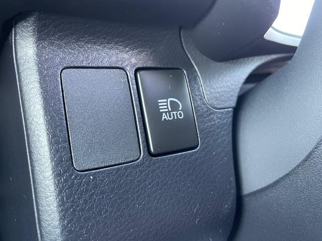 プロボックス Ｇ　衝突軽減ブレーキ　レーンキープアシスト　バックカメラ　ＡＣ１００Ｖ電源　オートマチックハイビーム　オートライト　横滑り防止装置　キーレスキー（11枚目）