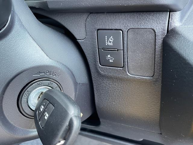 プロボックス Ｇ　衝突軽減ブレーキ　レーンキープアシスト　バックカメラ　ＡＣ１００Ｖ電源　オートマチックハイビーム　オートライト　横滑り防止装置　キーレスキー（12枚目）