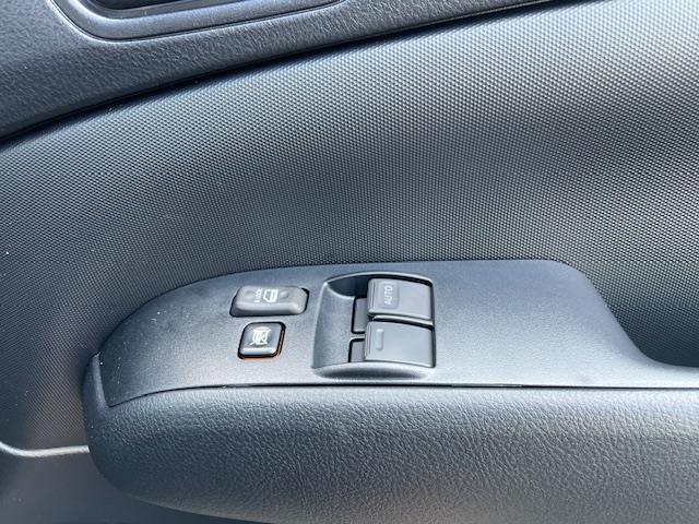 プロボックス Ｇ　衝突軽減ブレーキ　レーンキープアシスト　バックカメラ　ＡＣ１００Ｖ電源　オートマチックハイビーム　オートライト　横滑り防止装置　キーレスキー（13枚目）