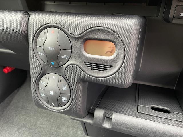 プロボックス ハイブリッドＧＸ　衝突軽減ブレーキ　レーンキープアシスト　バックカメラ　ラジオオーディオ　ＡＣ１００Ｖ電源　オートライト　オートマチックハイビーム　キーレスキー（4枚目）