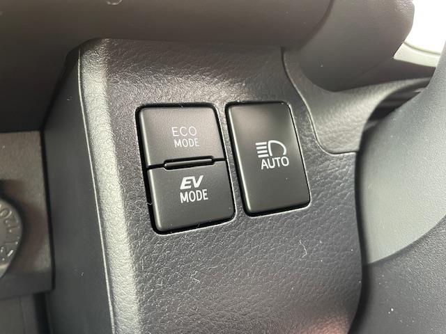 プロボックス ハイブリッドＧＸ　衝突軽減ブレーキ　レーンキープアシスト　バックカメラ　ラジオオーディオ　ＡＣ１００Ｖ電源　オートライト　オートマチックハイビーム　キーレスキー（6枚目）