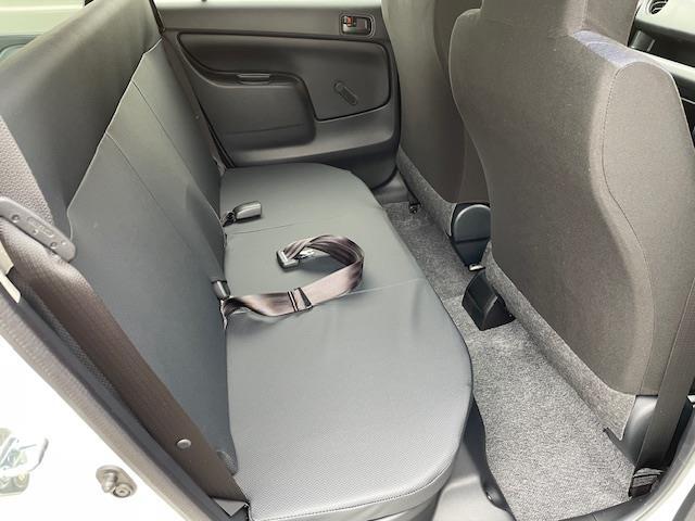 プロボックス ハイブリッドＧＸ　衝突軽減ブレーキ　レーンキープアシスト　バックカメラ　ラジオオーディオ　ＡＣ１００Ｖ電源　オートライト　オートマチックハイビーム　キーレスキー（19枚目）