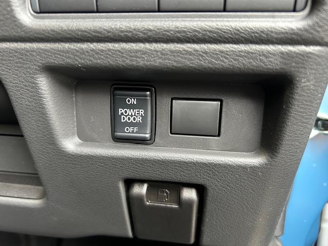 デリカミニ T プレミアム 1インチリフトアップ ナイトロパワー15インチアルミ TOYOオープンカントリーR/T BUSTERSルーフラック ディスプレイオーディオ 全方位カメラ 両側電動スライドドア デジタルルームミラー(14枚目)