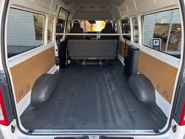 ハイエースバン ＳロングＤＸ　ＧＬパッケージ　衝突軽減ブレーキ　モデリスタフロントスポイラー　ＬＥＤヘッドライト　オートマチックハイビーム　デジタルインナーミラー　ＡＣ１００Ｖ電源　横滑り防止装置　キーレスキー（24枚目）