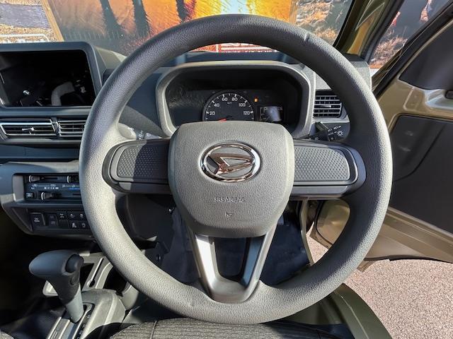 ハイゼットトラック ジャンボ　エクストラ　衝突軽減ブレーキ　ＬＥＤヘッドライト　オートライト　クリアランスソナー　アイドリングストップ　横滑り防止装置　プッシュスタート　スマートキー（6枚目）